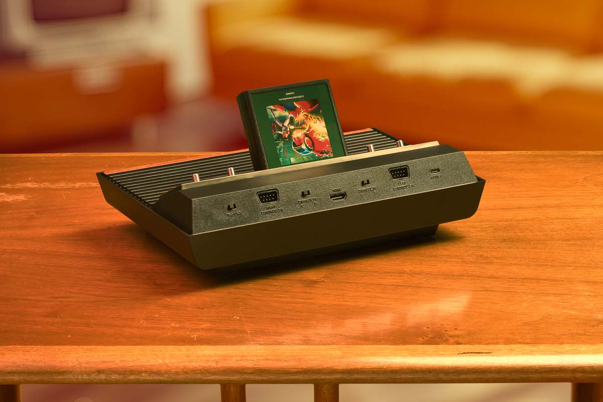 Exclusive Bundle: 2600+ Console w/ 2 Joysticks